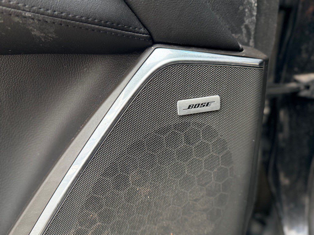 2016 Cadillac Escalade Image 22