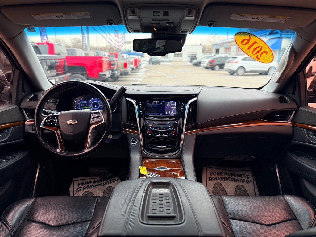 2016 Cadillac Escalade Image 39