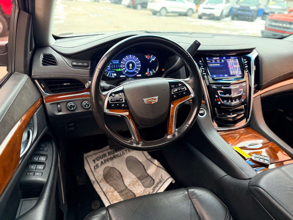 2016 Cadillac Escalade Image 40