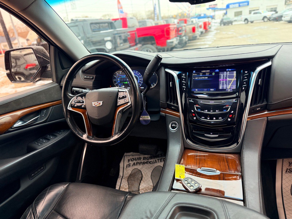 2016 Cadillac Escalade Image 42
