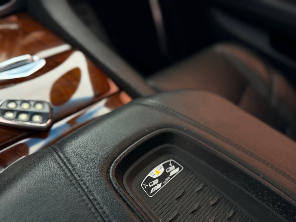 2016 Cadillac Escalade Image 56