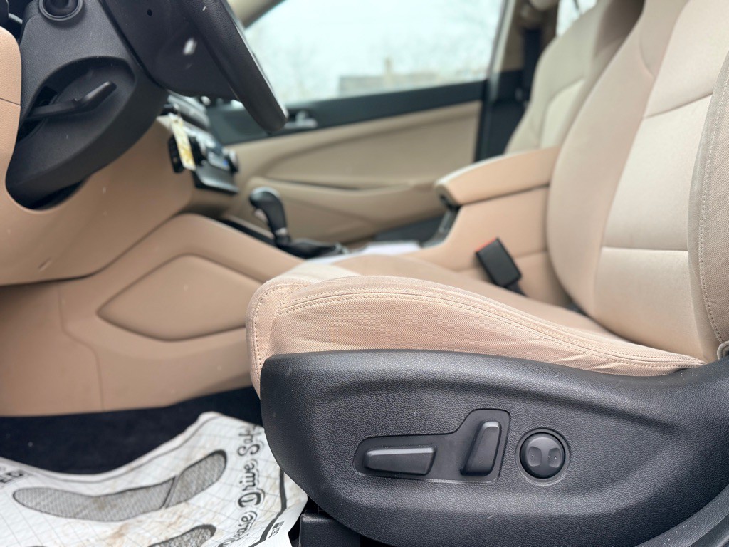 2017 Hyundai Tucson Image 16