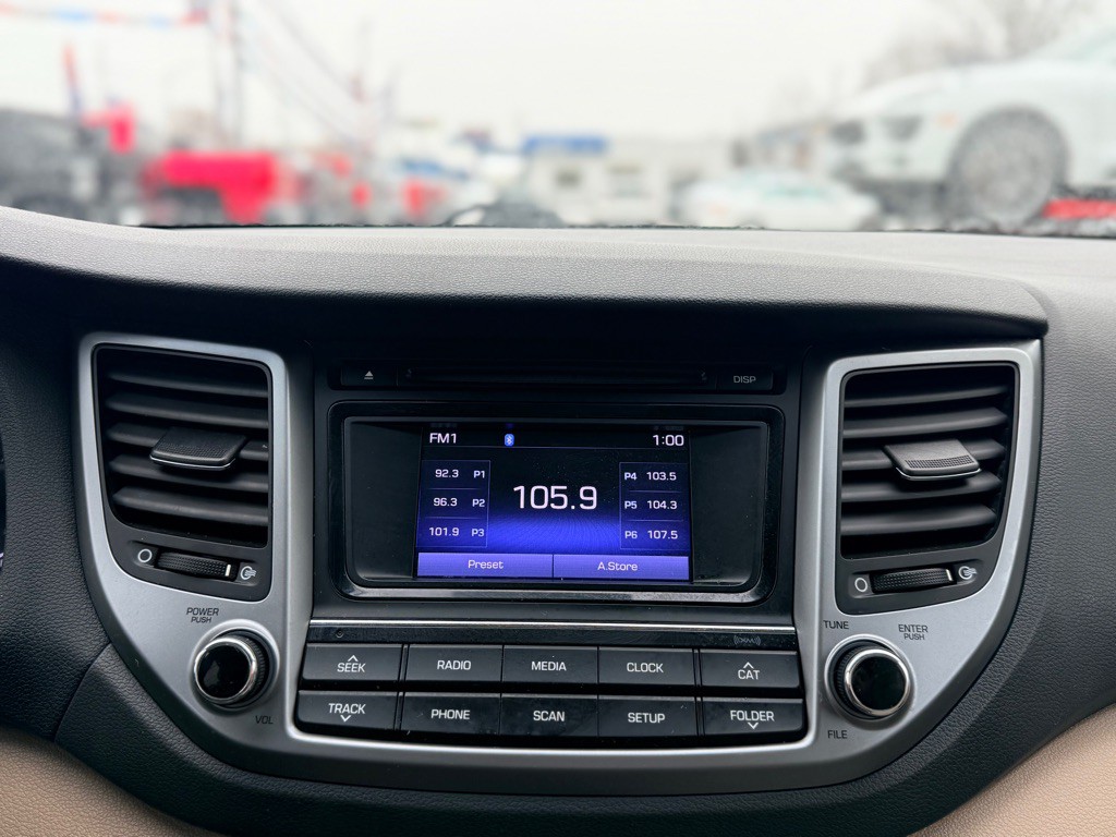 2017 Hyundai Tucson Image 30