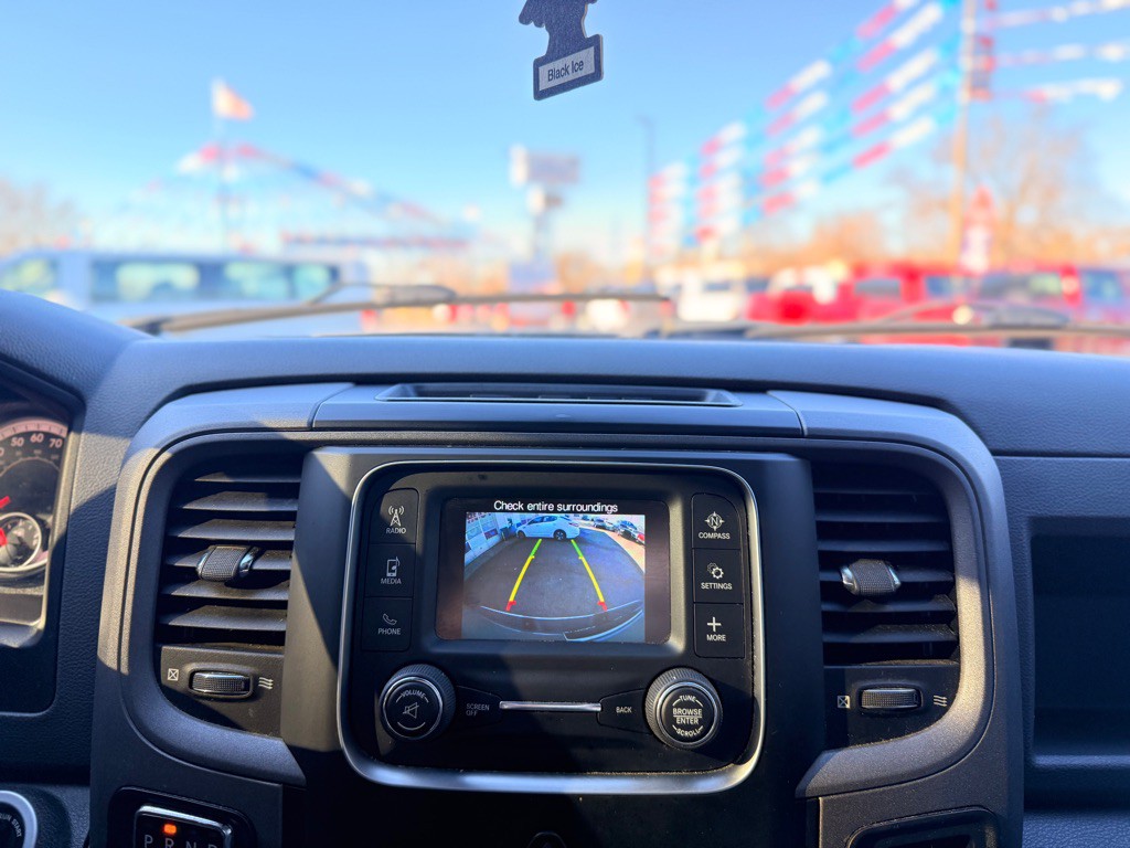 2018 RAM 1500 Image 32