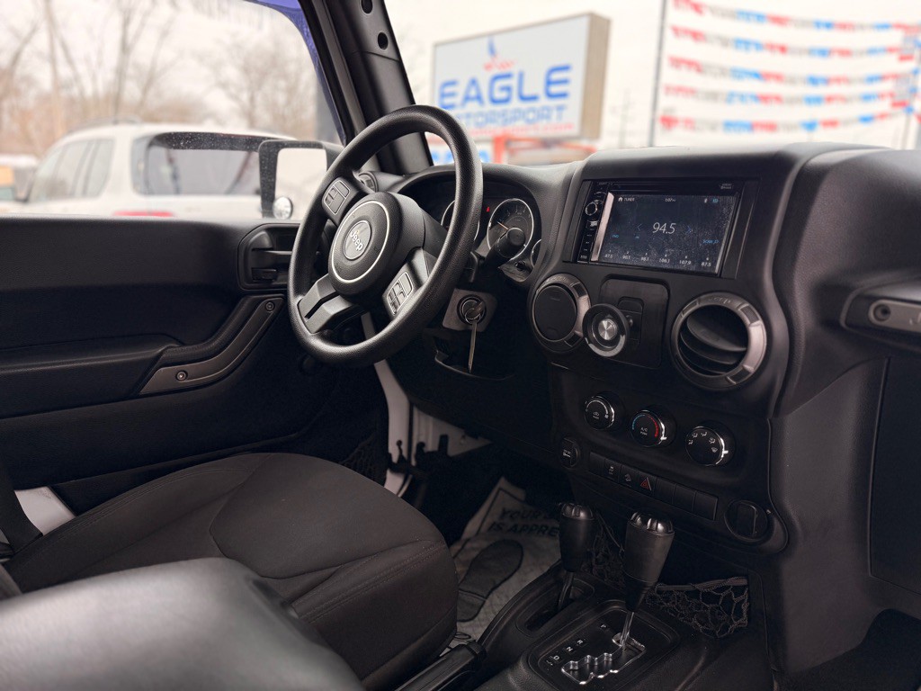 2015 Jeep Wrangler Unlimited Image 16