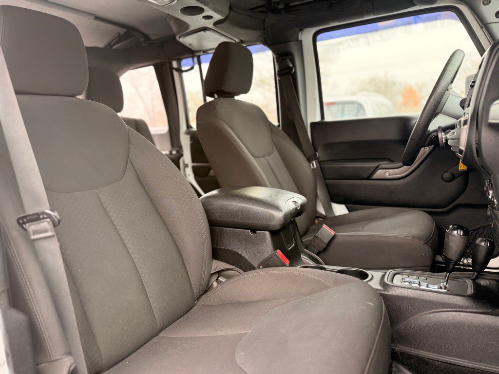 2015 Jeep Wrangler Unlimited Image 17