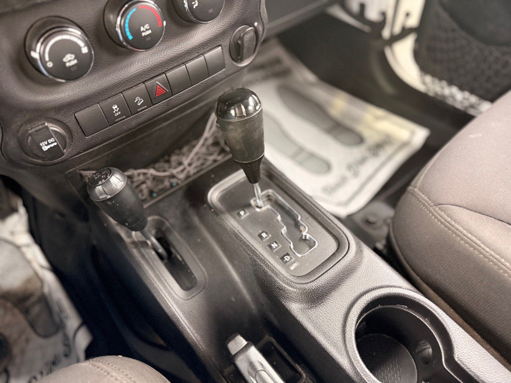 2015 Jeep Wrangler Unlimited Image 26