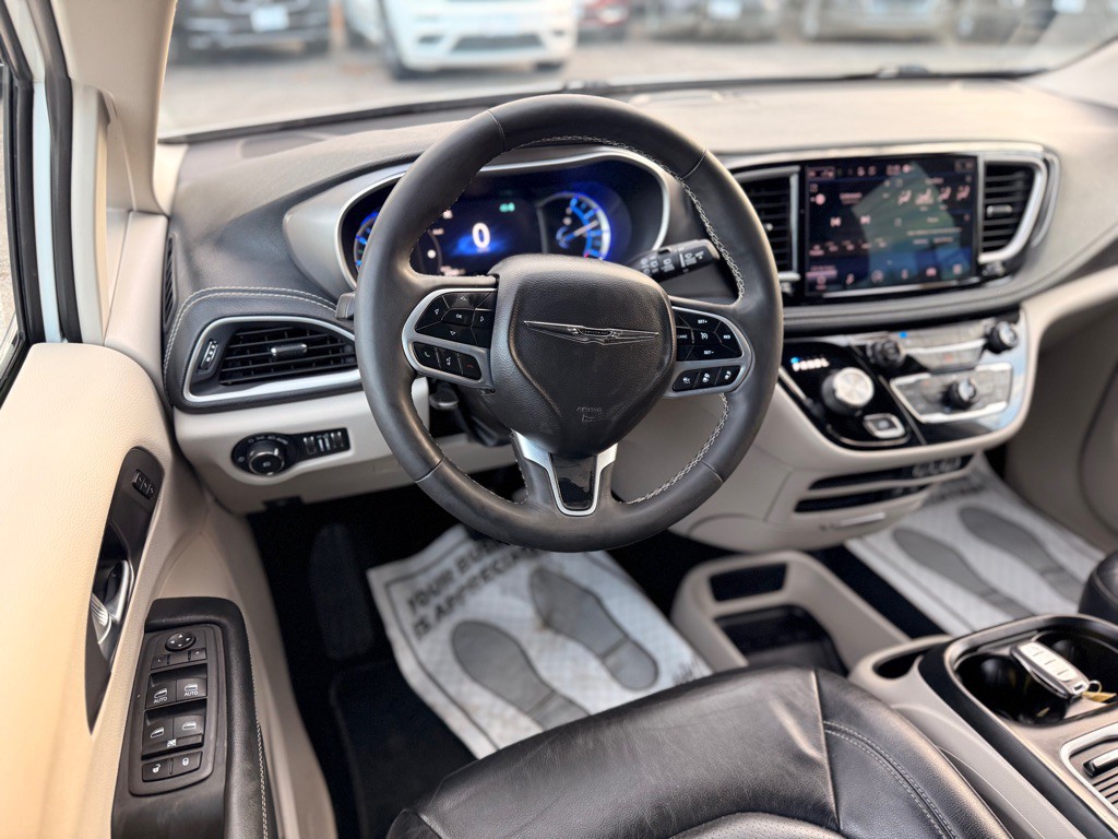 2022 Chrysler Pacifica Image 33