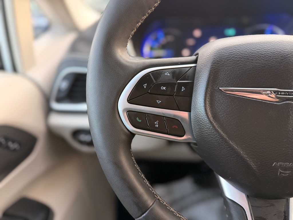 2022 Chrysler Pacifica Image 37