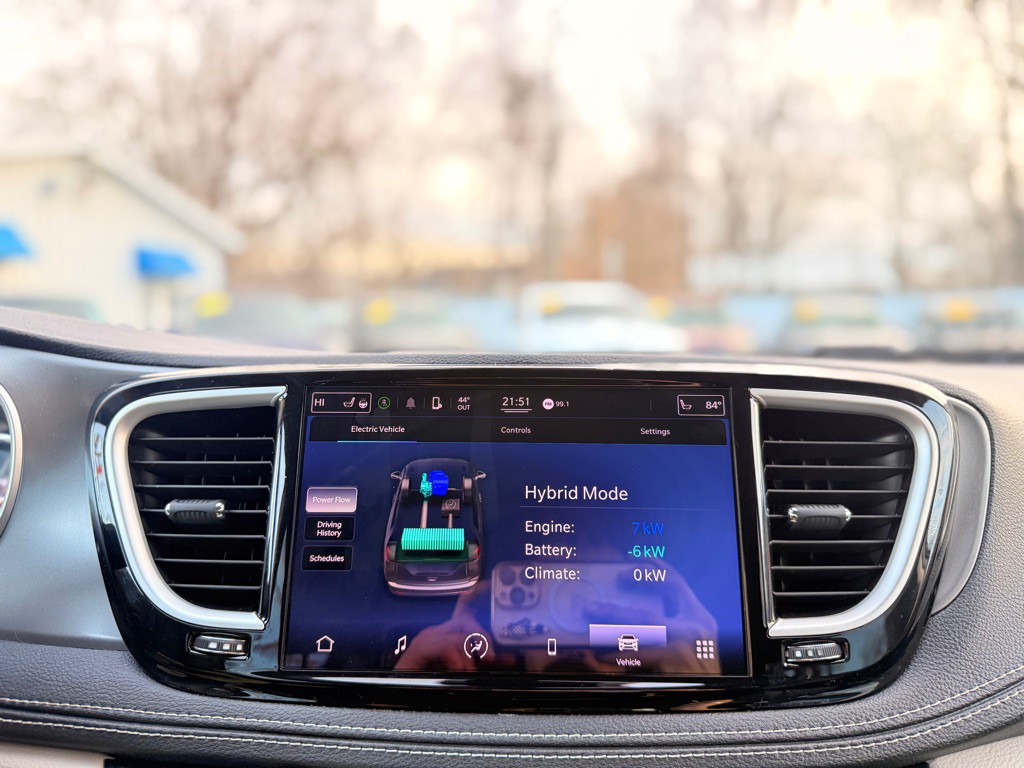 2022 Chrysler Pacifica Image 46