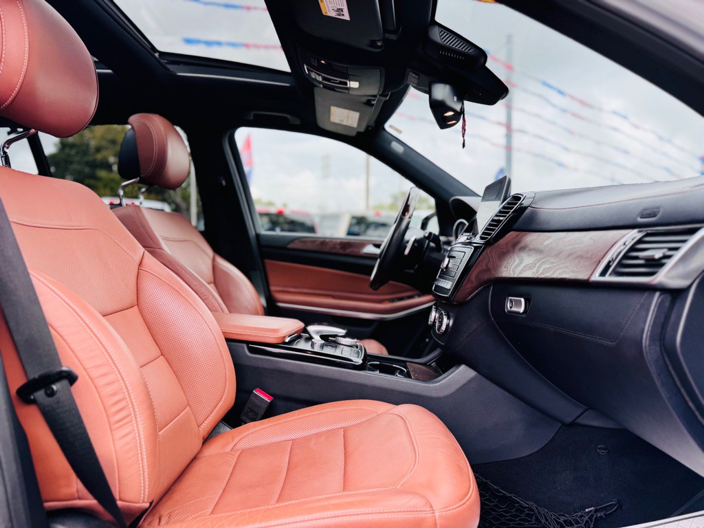 2018 Mercedes-Benz GLS-Class Image 42