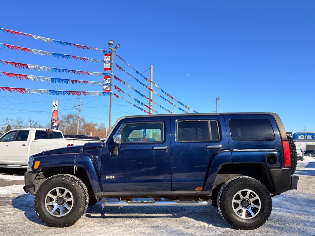 2007 HUMMER H3 Image 10