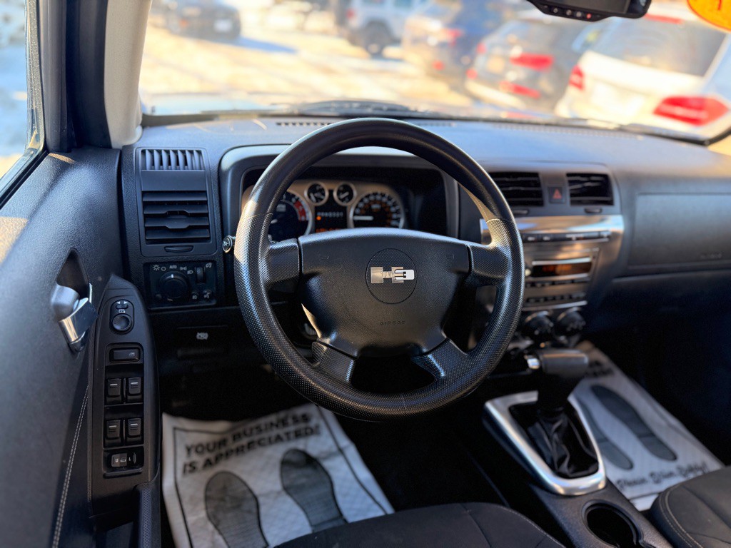 2007 HUMMER H3 Image 22