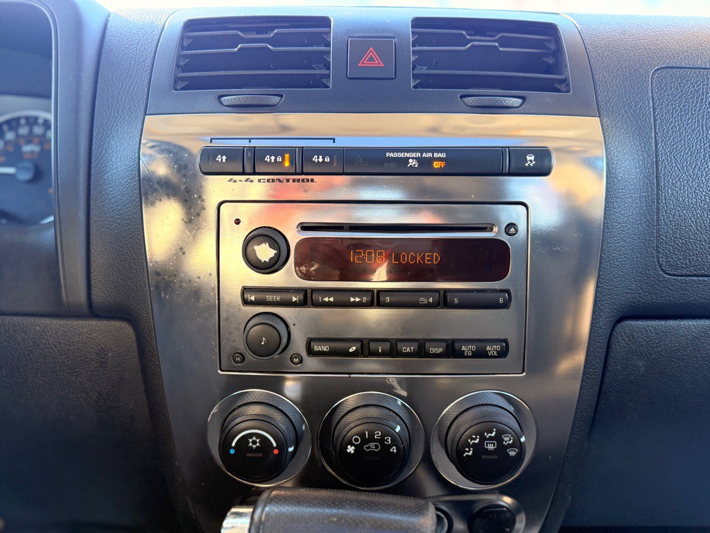 2007 HUMMER H3 Image 27