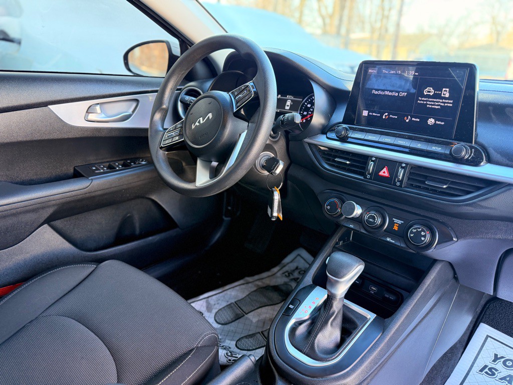 2023 Kia Forte Image 20