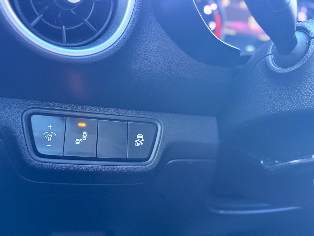 2023 Kia Forte Image 26