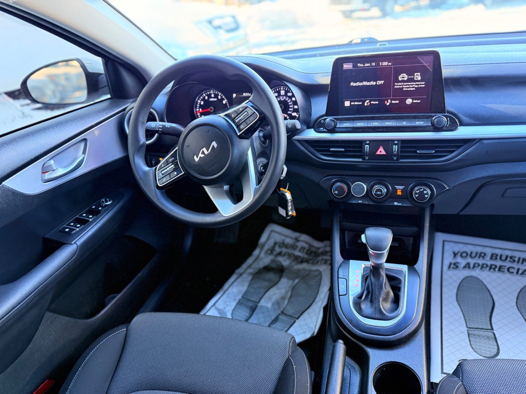 2023 Kia Forte Image 25