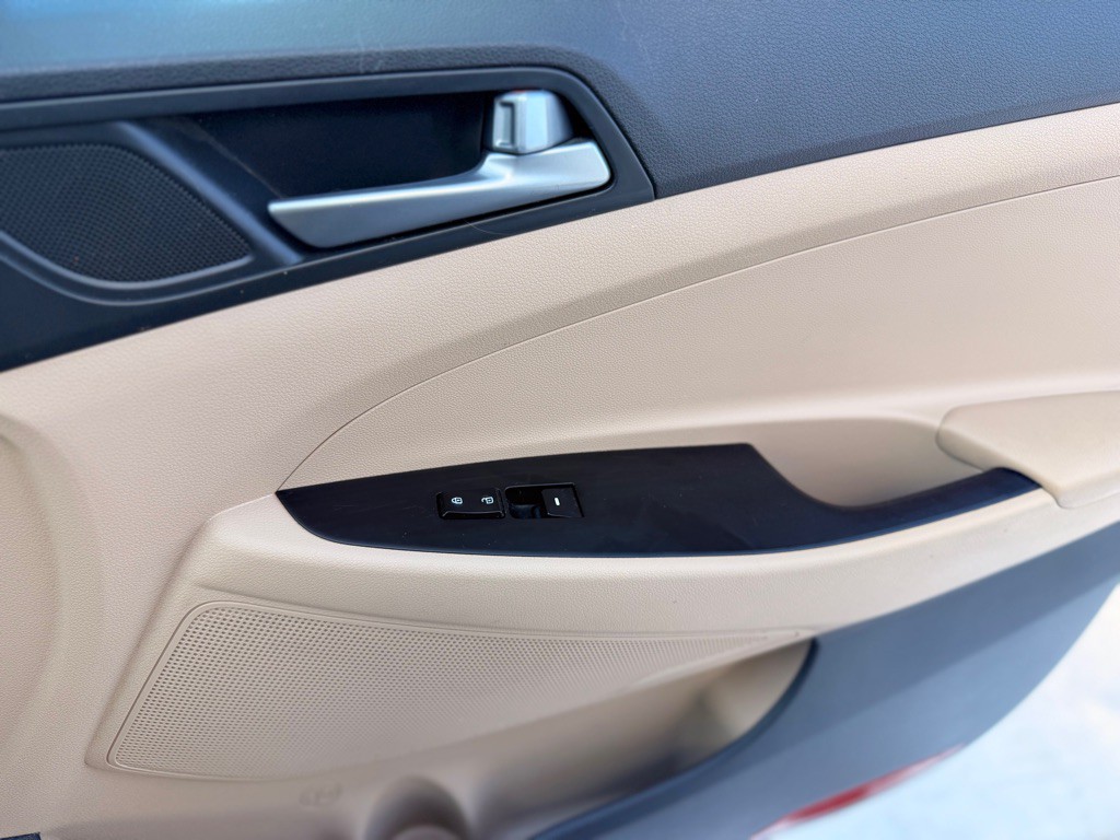 2017 Hyundai Tucson Image 17