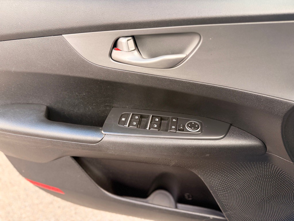 2019 Kia Forte Image 14