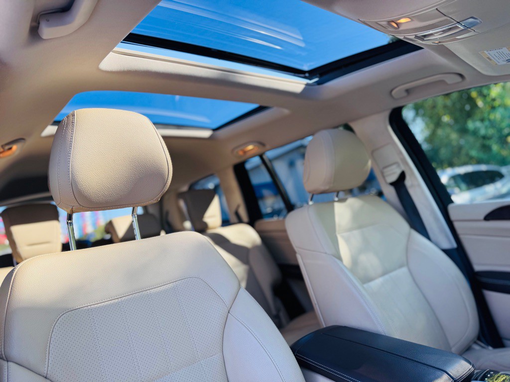 2017 Mercedes-Benz GLS-Class Image 34