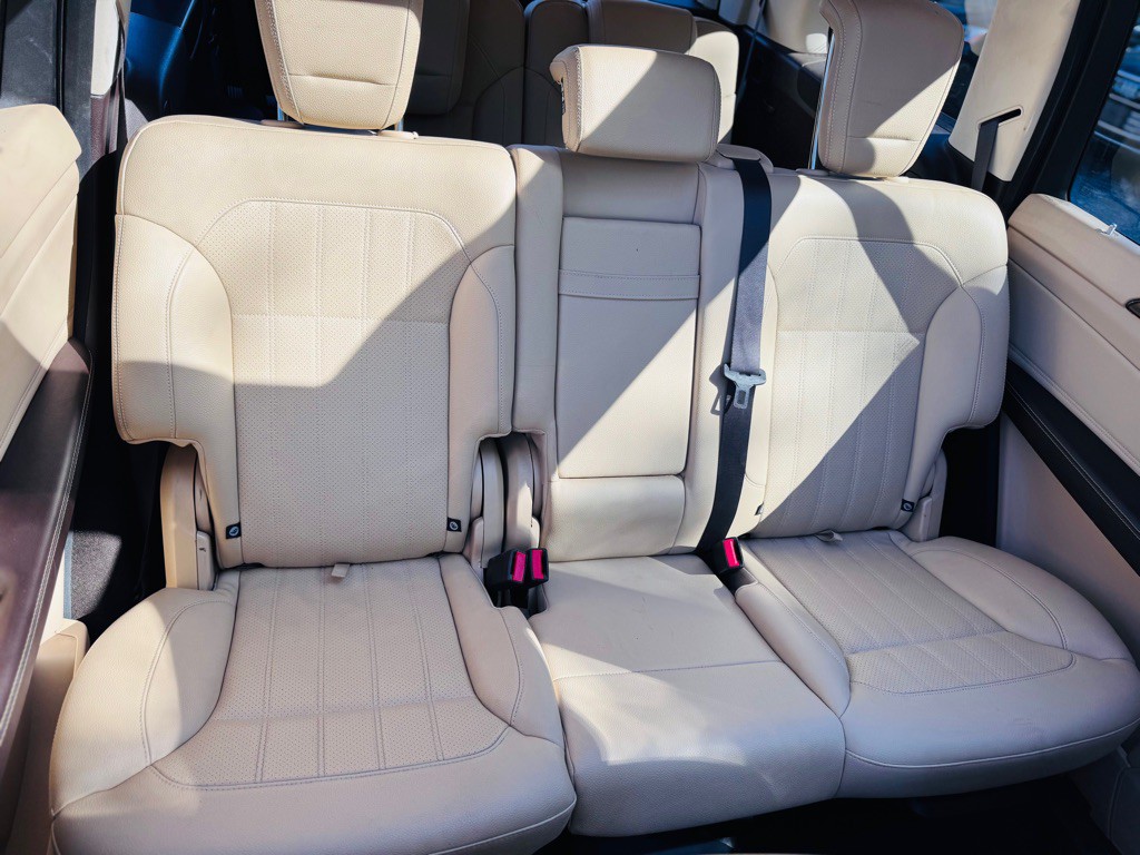 2017 Mercedes-Benz GLS-Class Image 37