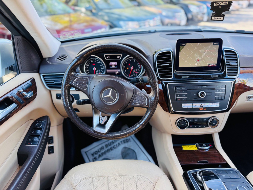 2017 Mercedes-Benz GLS-Class Image 43