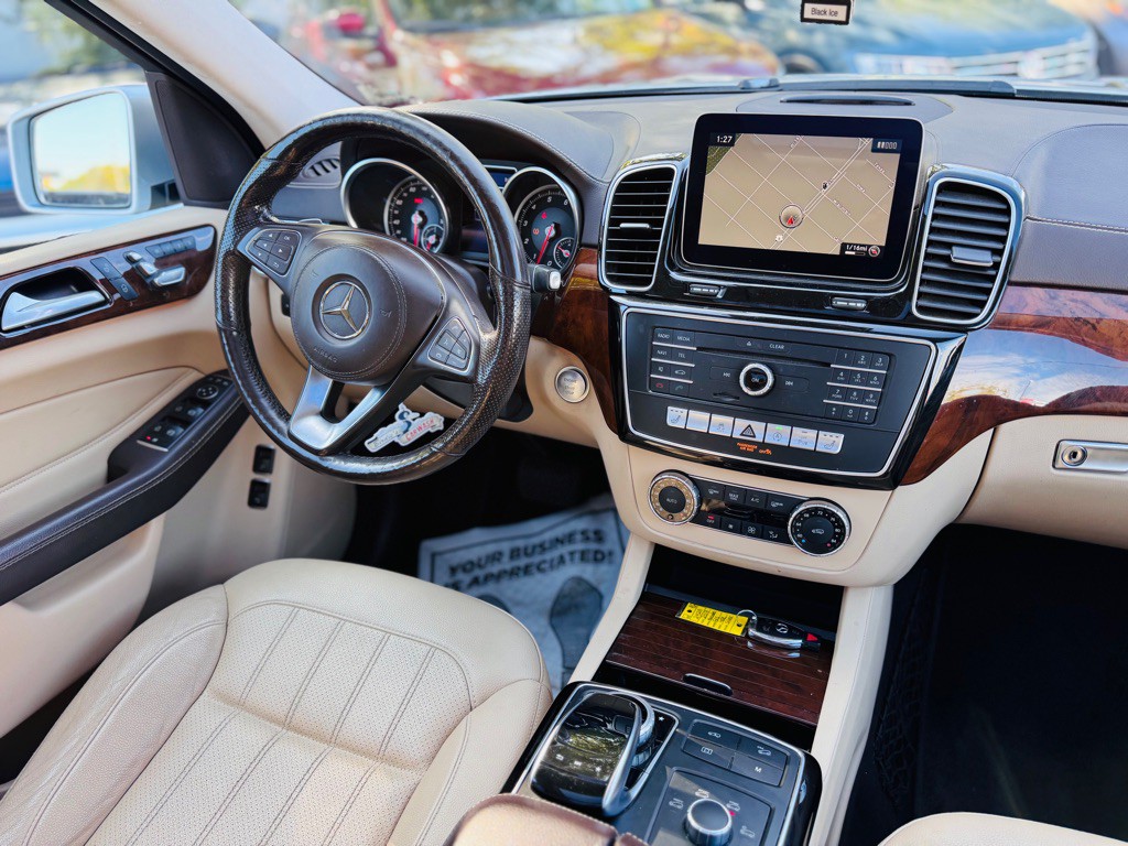 2017 Mercedes-Benz GLS-Class Image 44