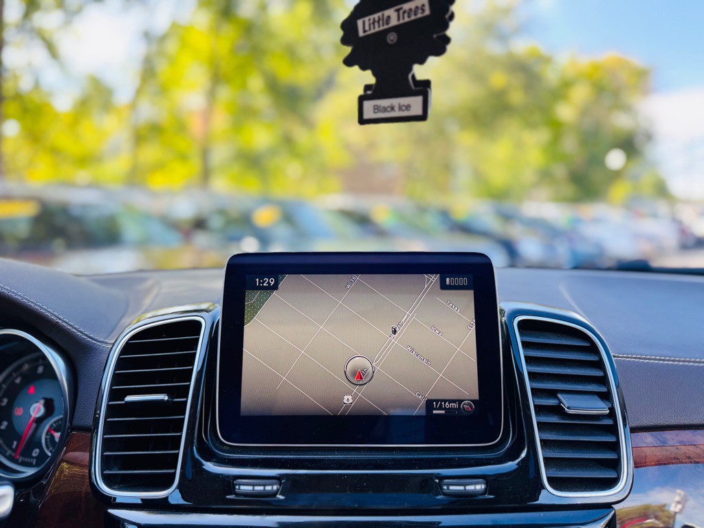 2017 Mercedes-Benz GLS-Class Image 50