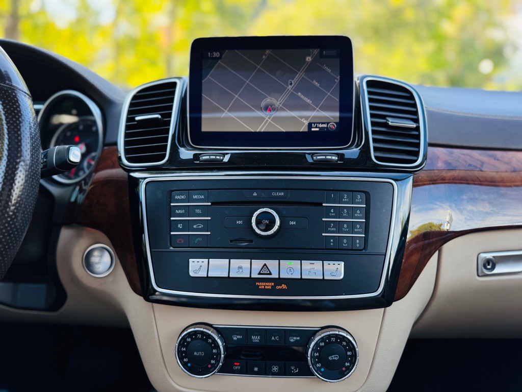 2017 Mercedes-Benz GLS-Class Image 61