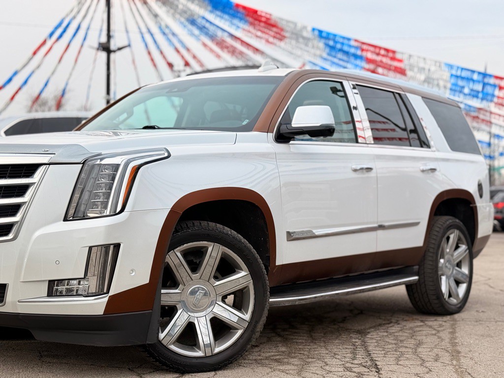 2017 Cadillac Escalade Image 13