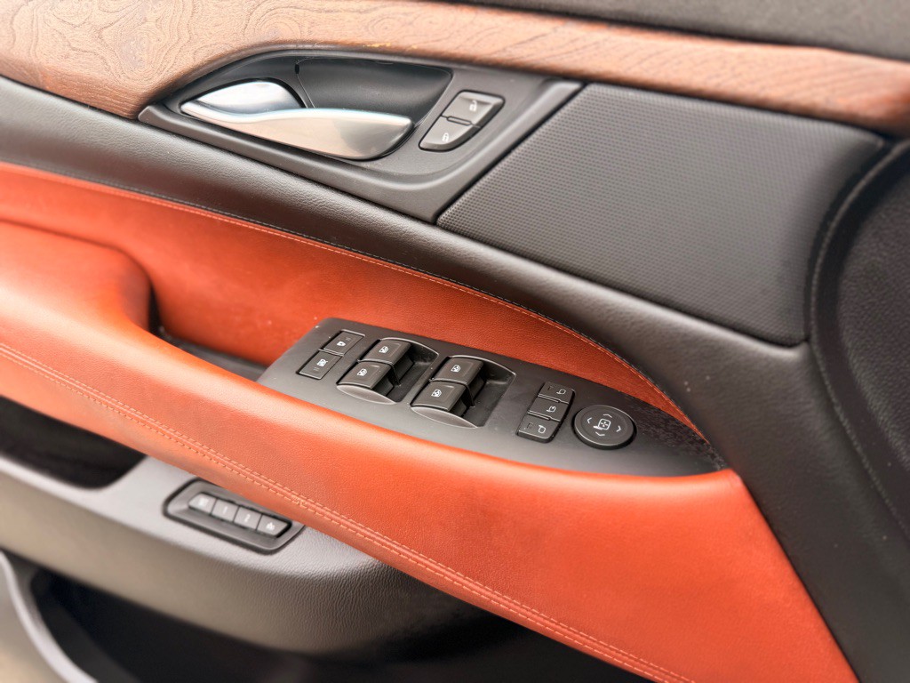 2017 Cadillac Escalade Image 20