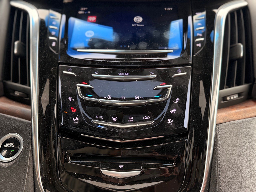 2017 Cadillac Escalade Image 54