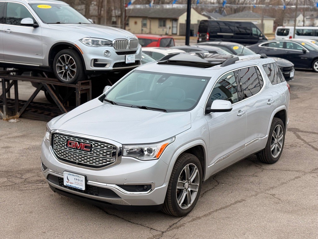 2017 GMC Acadia Image 12
