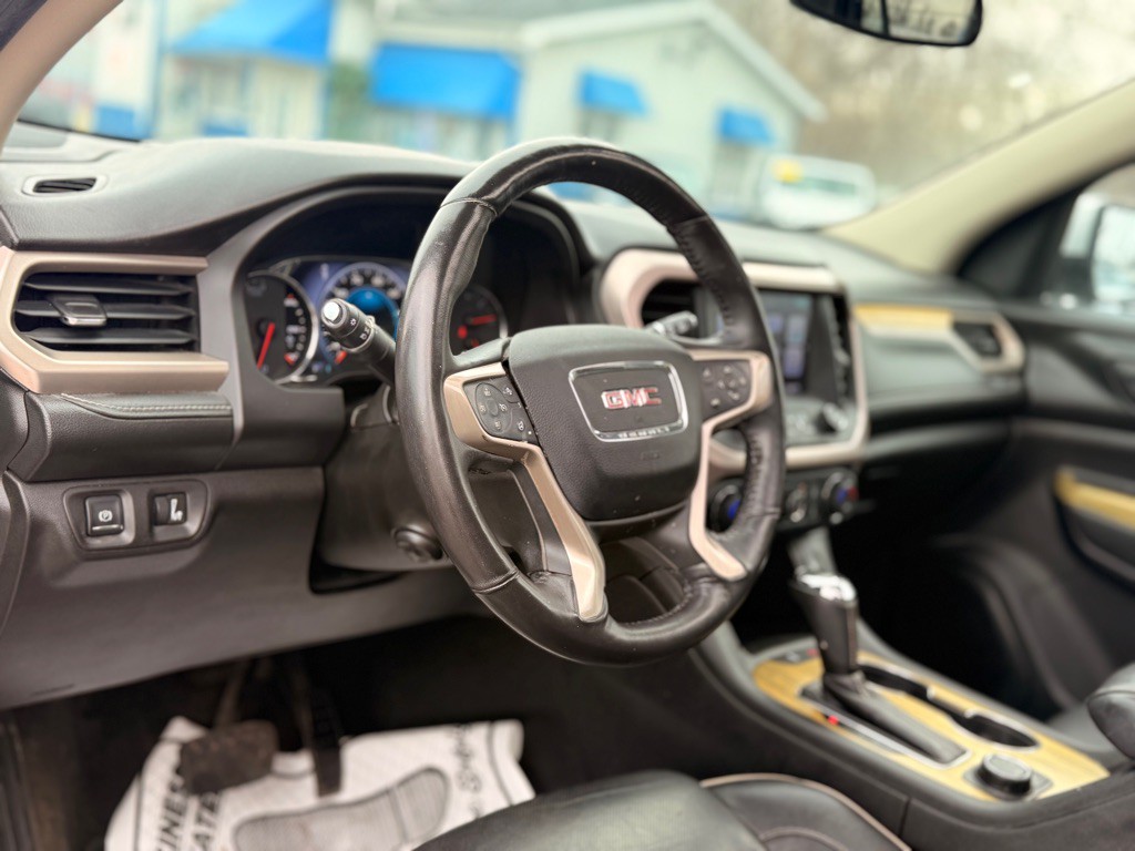 2017 GMC Acadia Image 20