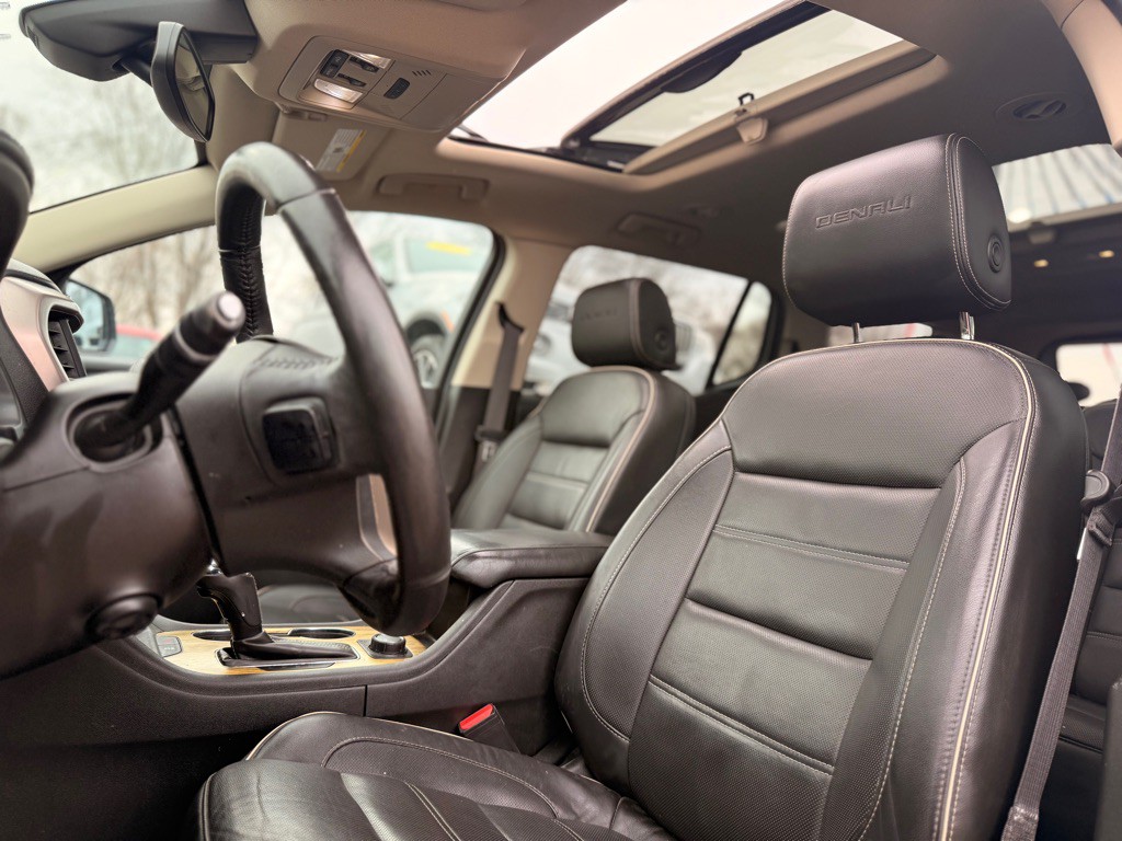 2017 GMC Acadia Image 22