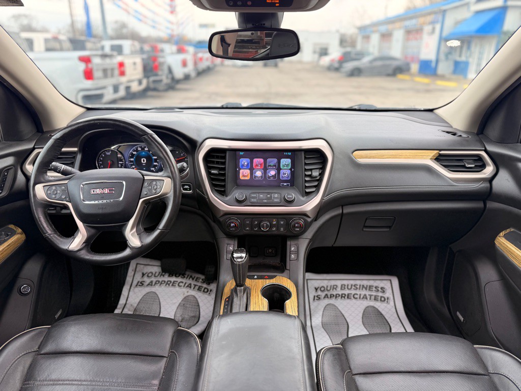 2017 GMC Acadia Image 33