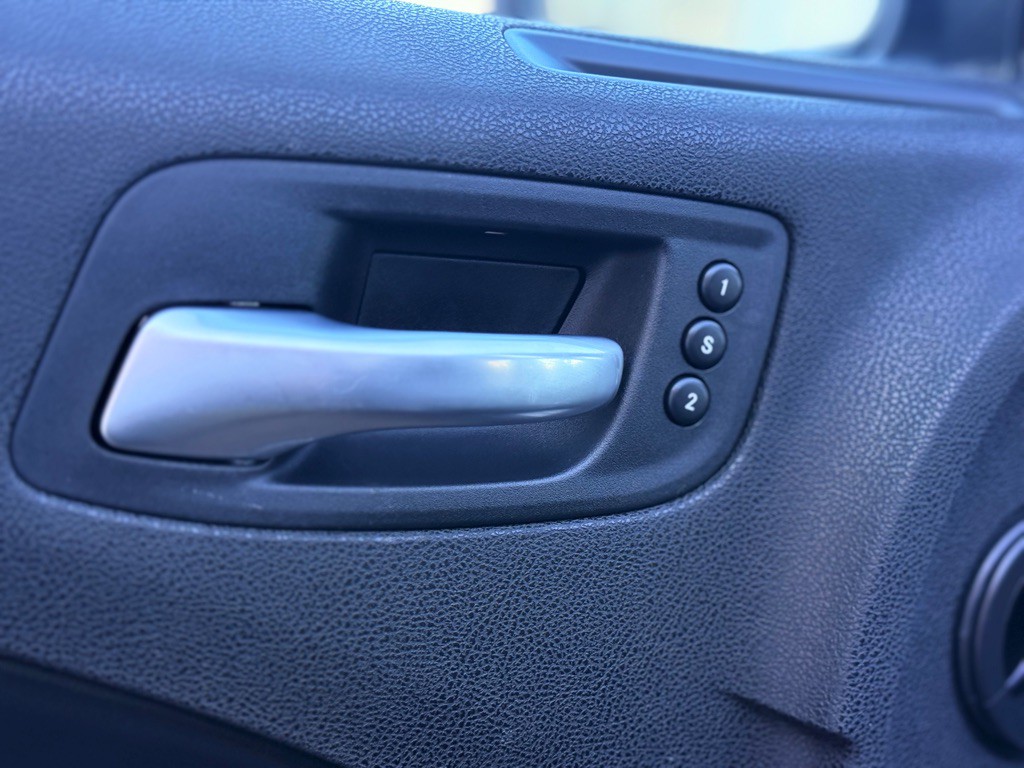 2022 Dodge Charger Image 17