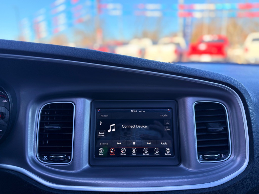 2022 Dodge Charger Image 37