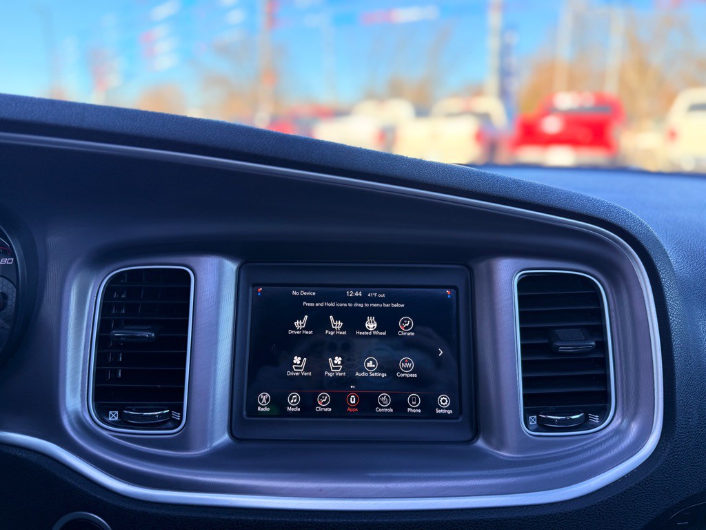 2022 Dodge Charger Image 40