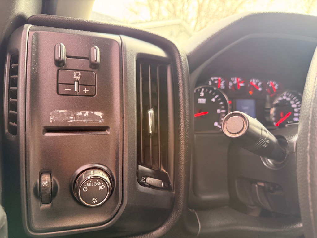 2018 Chevrolet Silverado 1500 Image 22