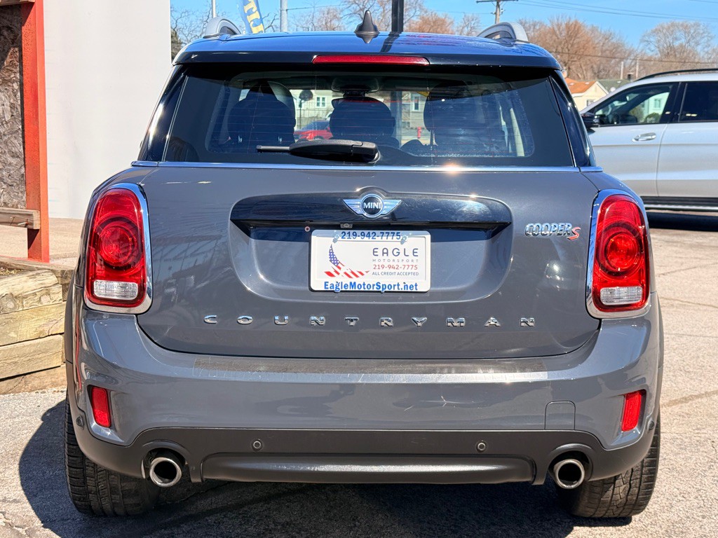 2018 MINI Cooper Image 8
