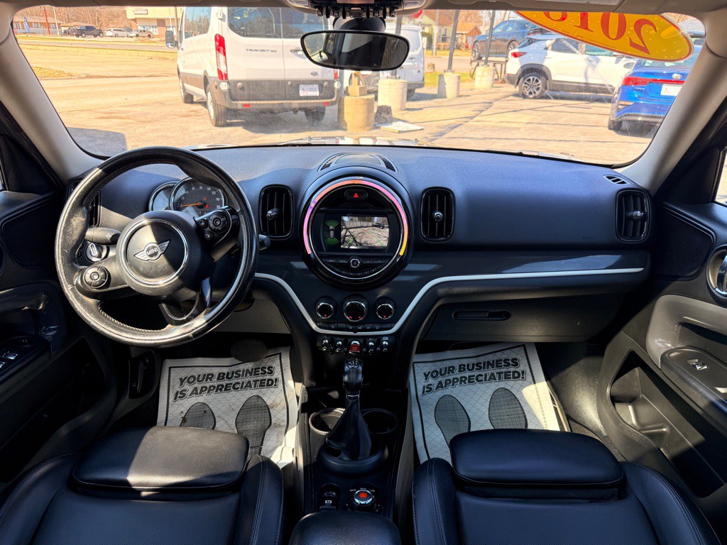 2018 MINI Cooper Image 22