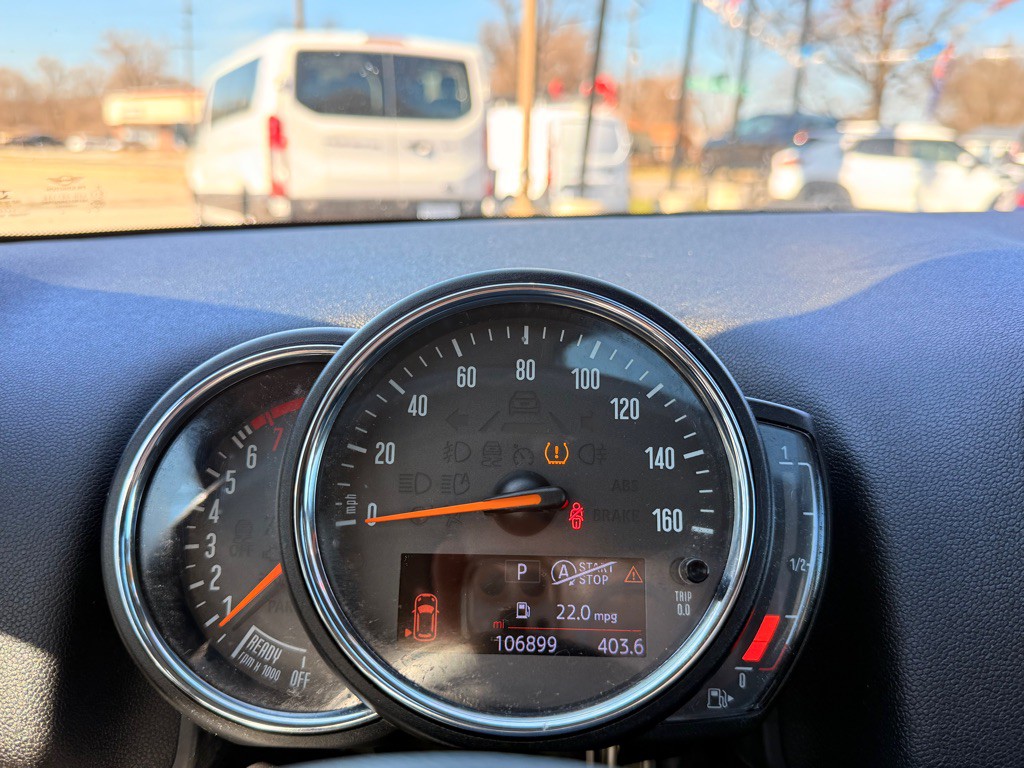 2018 MINI Cooper Image 28