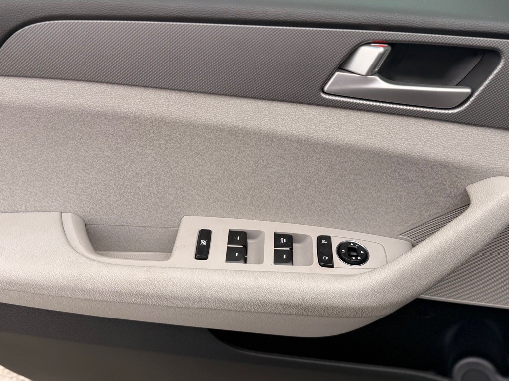 2015 Hyundai Sonata Image 14