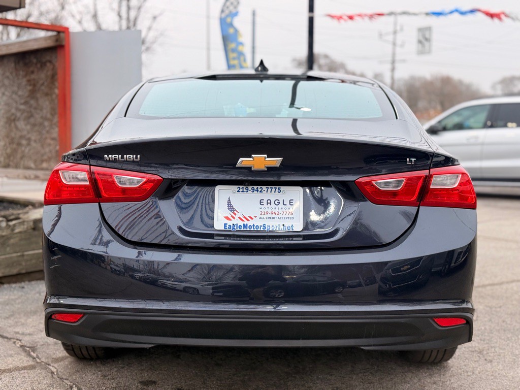 2023 Chevrolet Malibu Image 8