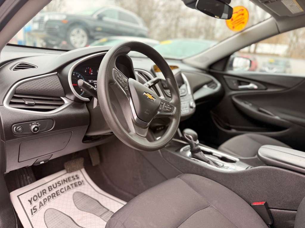 2023 Chevrolet Malibu Image 15