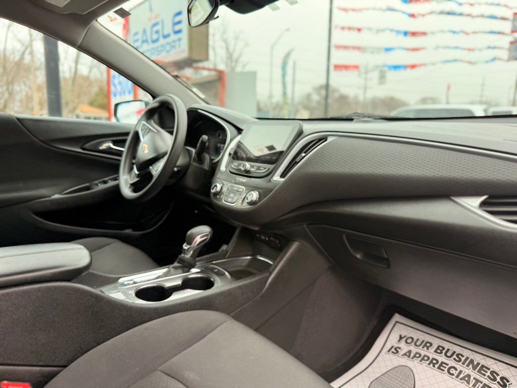 2023 Chevrolet Malibu Image 19