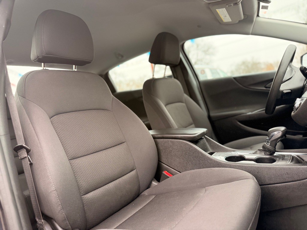 2023 Chevrolet Malibu Image 21