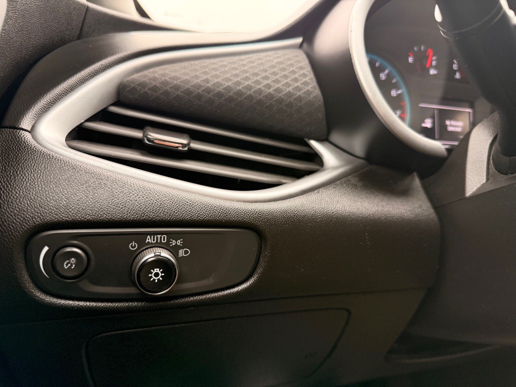 2023 Chevrolet Malibu Image 26