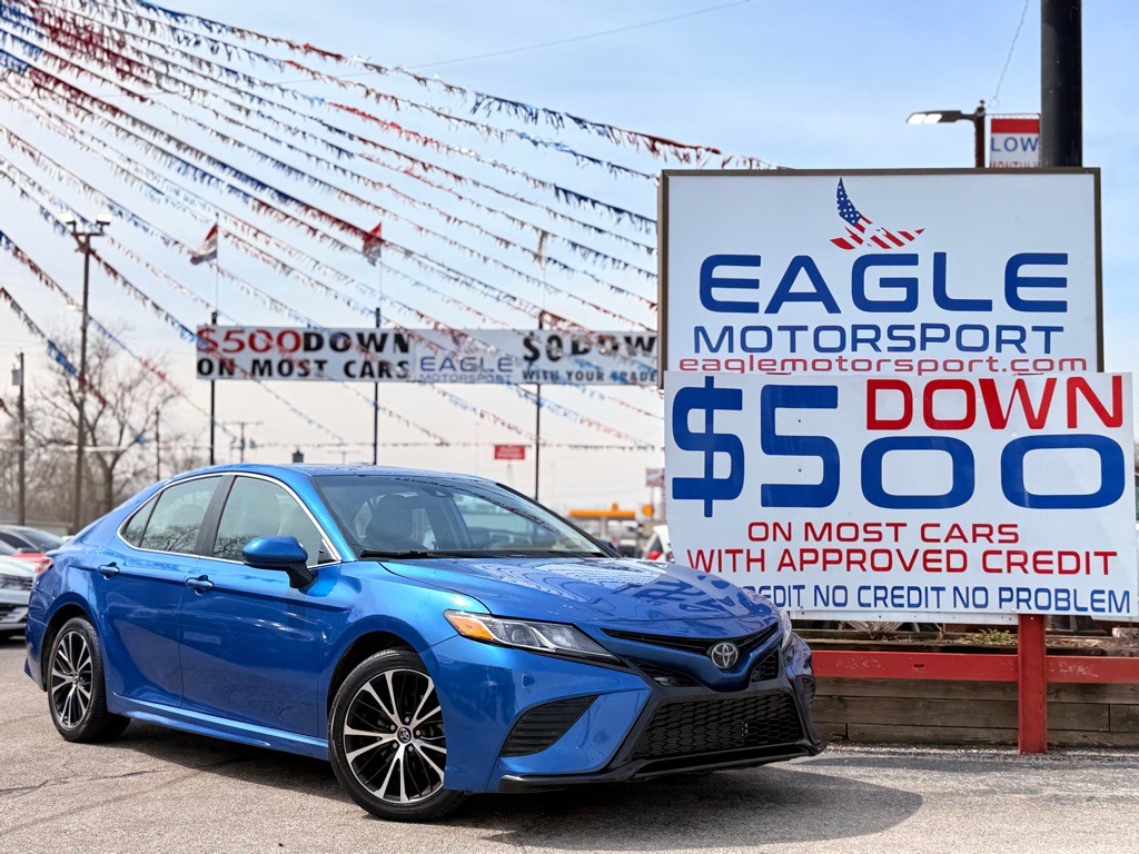 2020 Toyota Camry Image 1